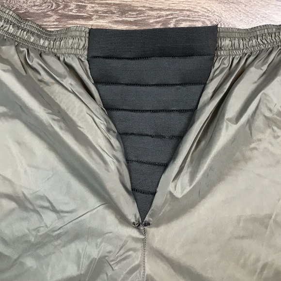 Adidas NFL Tampa Bay Buccaneers Mens Vintage On-Field Football Windbreaker Pants - Picture 10 of 10